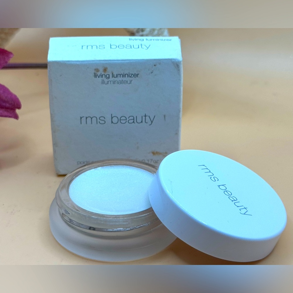 Rms beauty living luminizer